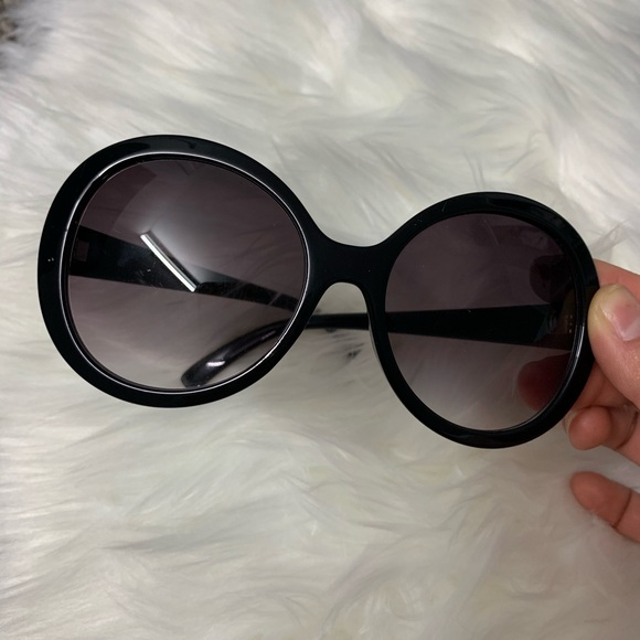 Sunglasses - Picture 4 of 4